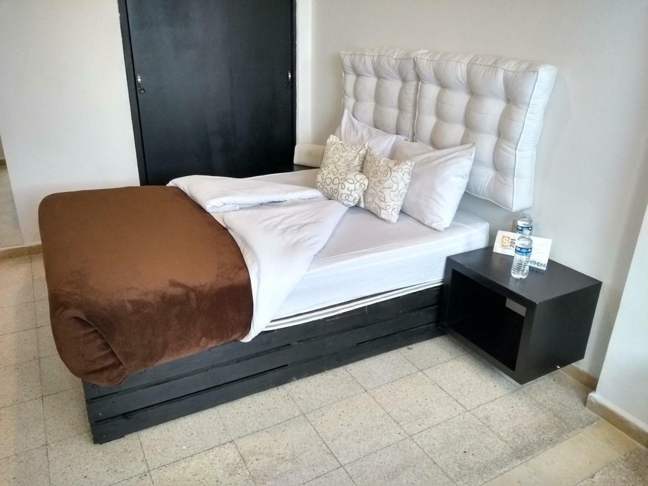 Suites 201 Puebla Eksteriør billede